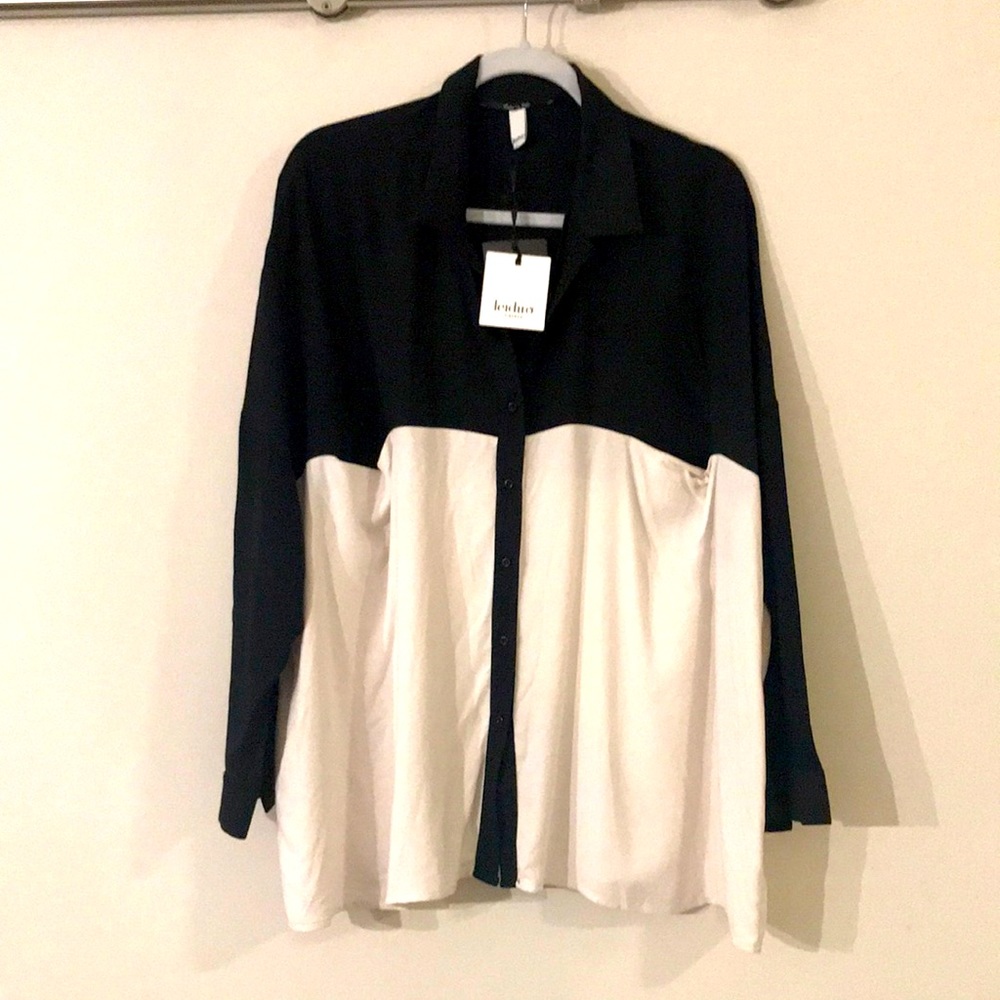Kediri made in Italy Loose Hobo Shirt Size 14 Black/White, Two Pockets